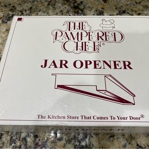 The pampered chef jar opener